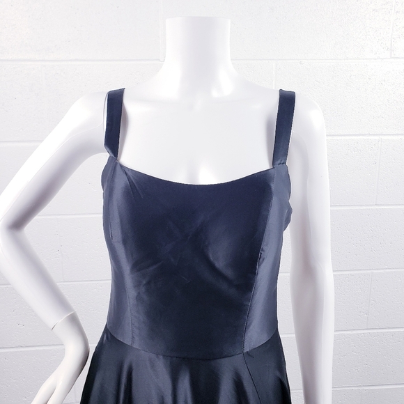 B Smart Black Satin Gown Formal Dress Prom Homecoming Open Back Front Slit Sz 9 - Picture 6 of 15